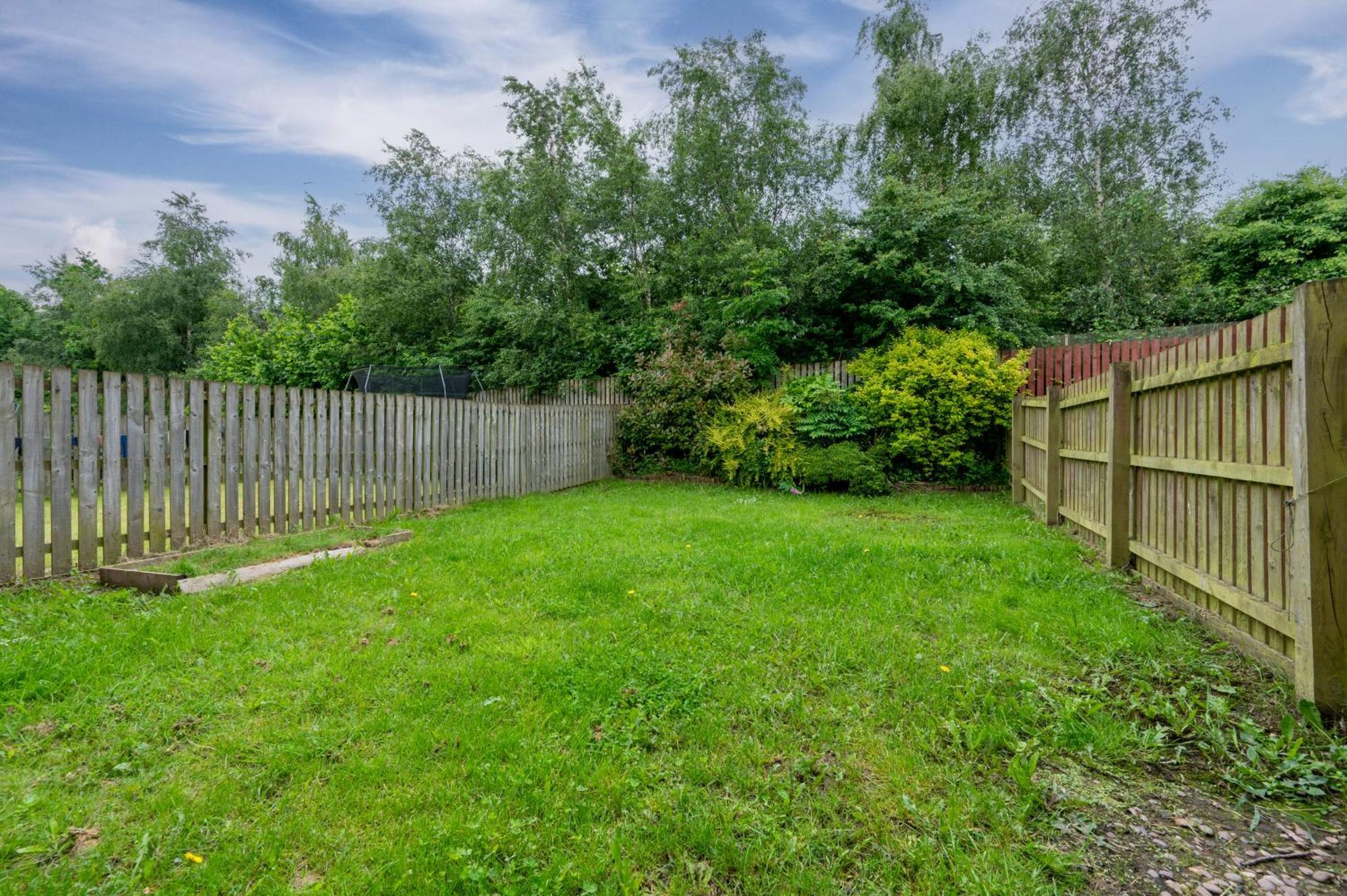 Lovely Manchester House , Quiet Neighborhood, 6Mins To Coop Live Arena, Etihad Stadium & City Centre With Wifi & Free Private Parking Buitenkant foto