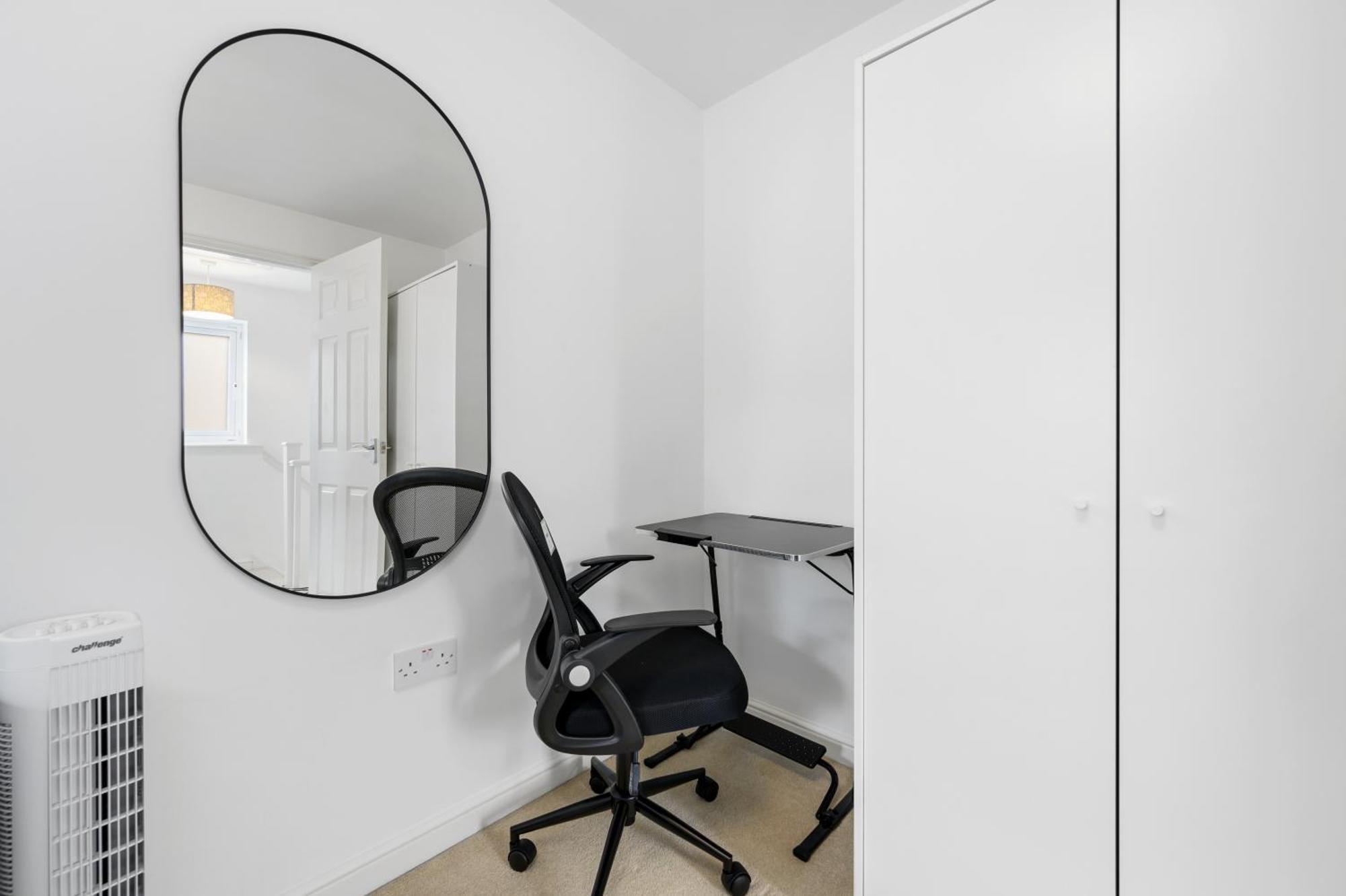Comfy Stay 6Mins To Coop Live Arena, Etihad Stadium & City Centre With Wifi & Free Private Parking Manchester Buitenkant foto
