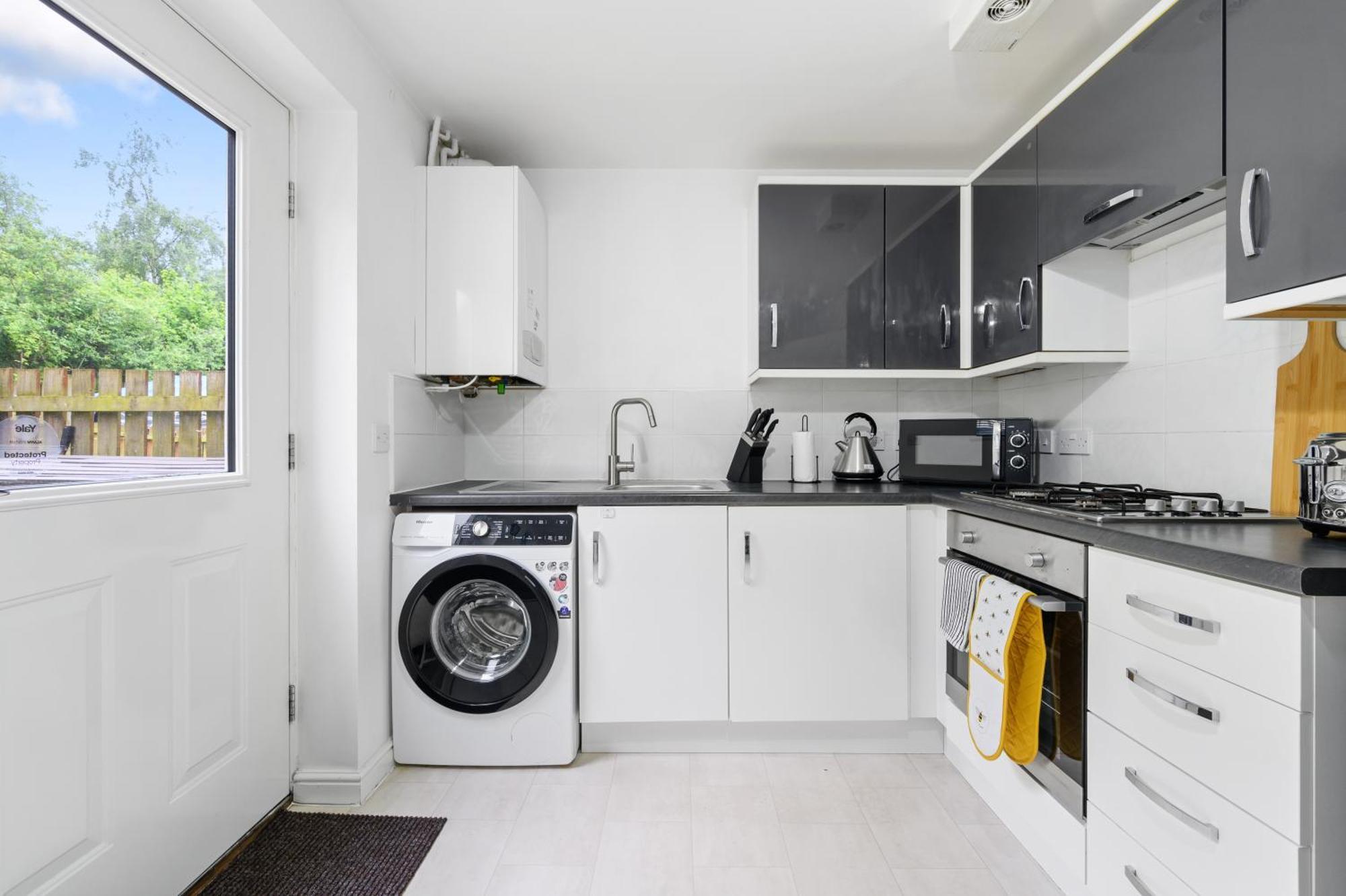 Comfy Stay 6Mins To Coop Live Arena, Etihad Stadium & City Centre With Wifi & Free Private Parking Manchester Buitenkant foto